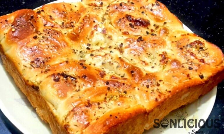 Read more about the article How to Make Cheese Garlic Pull Apart Bread