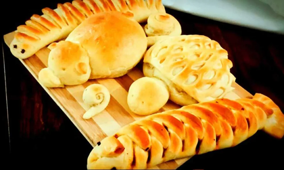 Homemade stuffed dinner rolls