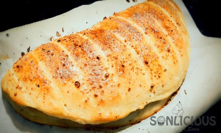 Read more about the article Whole Wheat Stuffed Garlic Bread Dominos Style | Garlic Bread Dominos