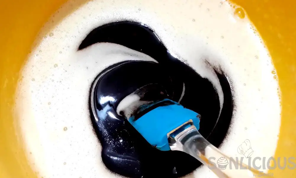 Wet ingredients for Whole wheat brownies