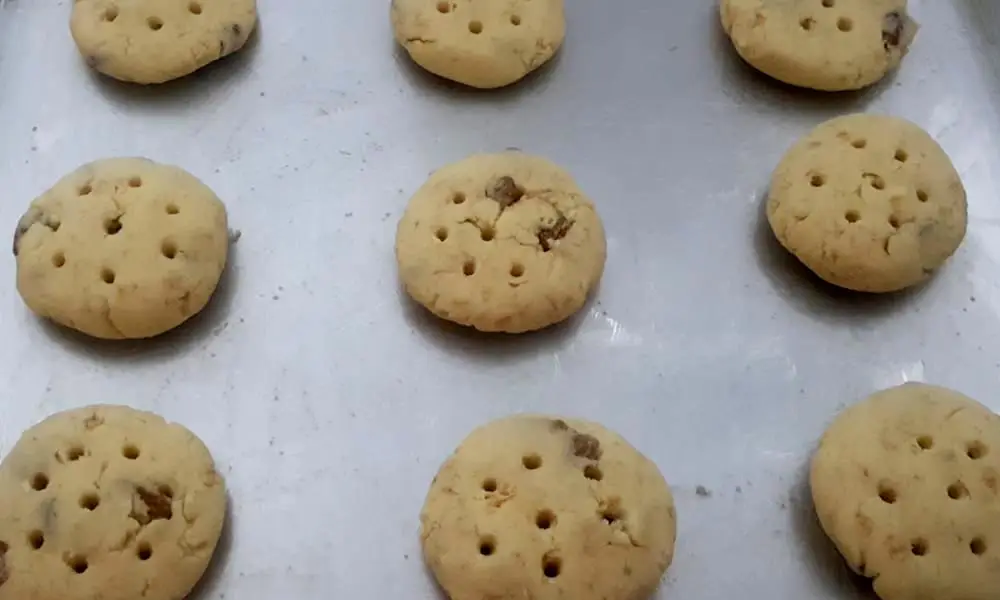 oatmeal raisins cookies pre baked