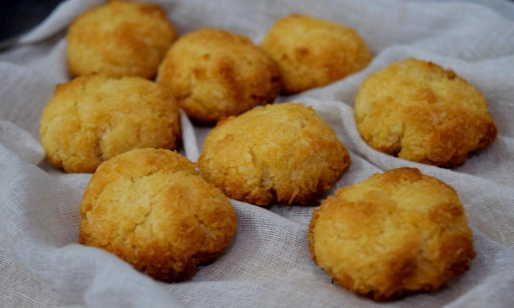 You are currently viewing Coconut Macaroons Recipe