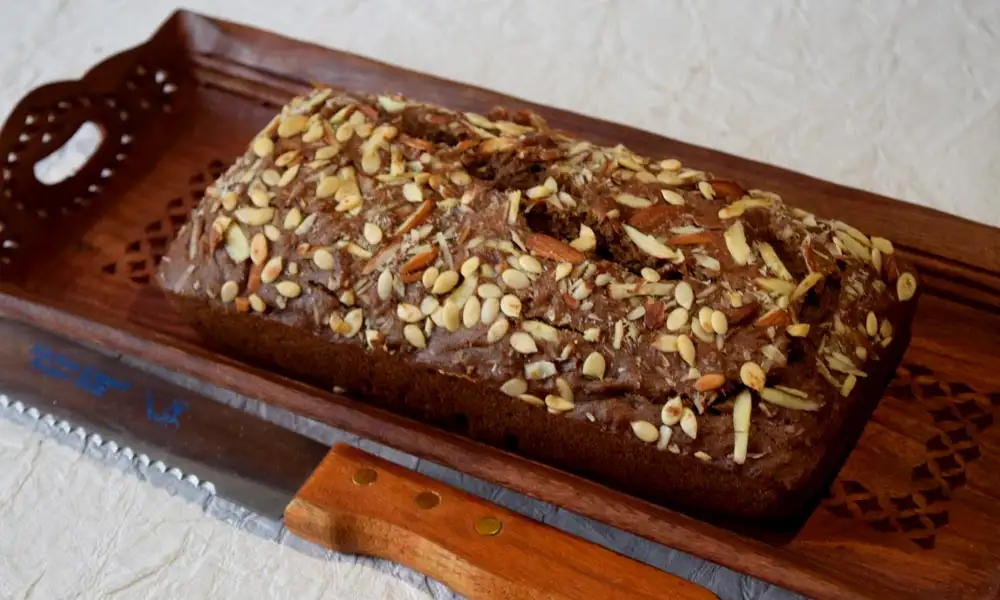 Eggless Banana Cake at Home