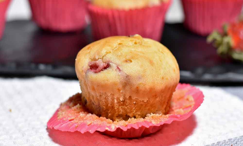 Delicious-Strawberry-Muffins delicious strawberry muffins