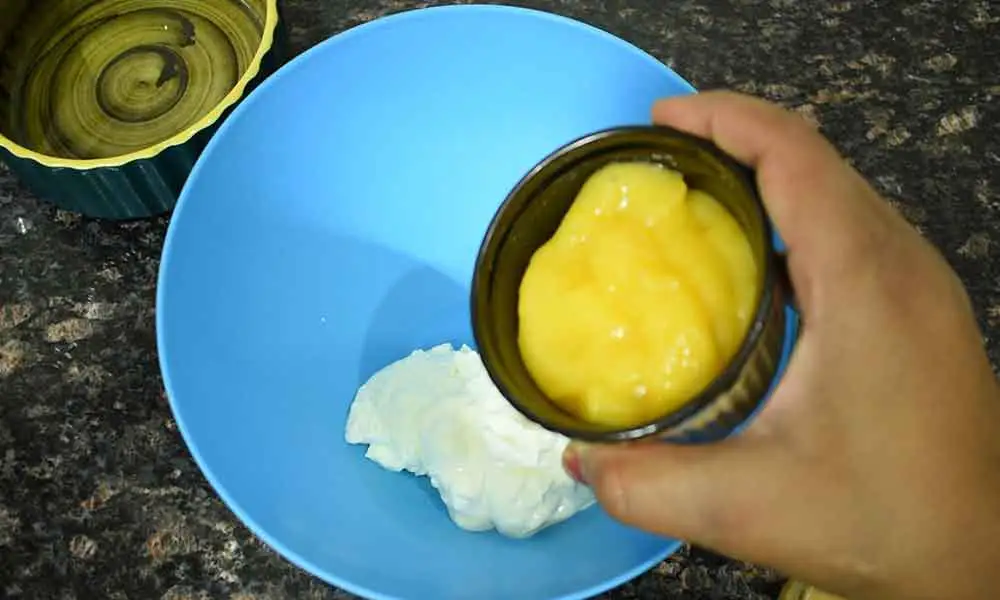 Curd-and-Mango-for-Baked-Mango-Yogurt