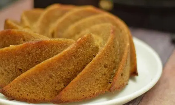 Masala-Chai-Cake-Eggless