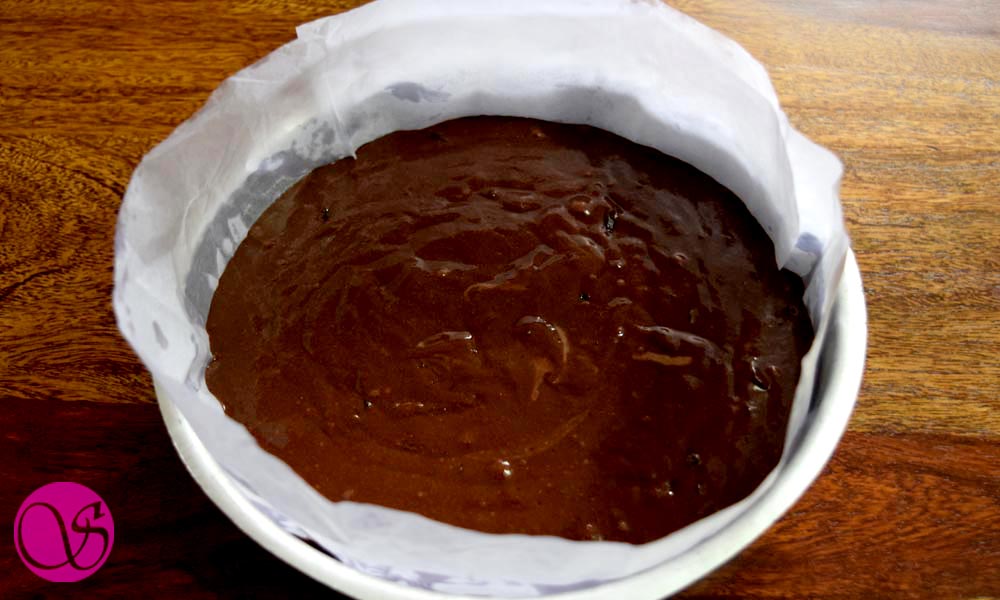 Cake before baking Cake before baking